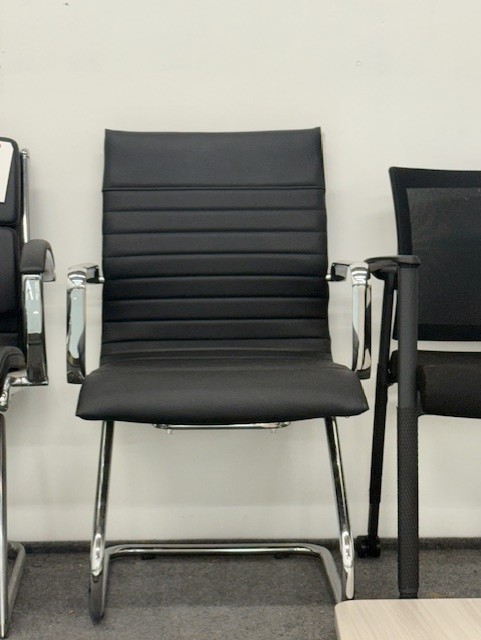 Zetti Guest Chairs in Black